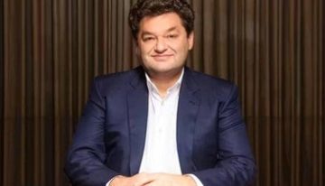 Un velero de lujo de un oligarca ruso, prisionero del golfo de Trieste