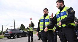 La Policía alemana busca a los sospechosos de arrollar con un coche a varias personas cerca de Hannover