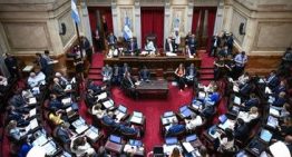 Masiva protesta universitaria contra Milei: «Nadie está por encima de la ley, tampoco el presidente»