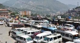 Mueren 27 alumnos y un profesor al derrumbarse el techo de un colegio en Pakistán