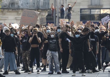 Francia deja de utilizar granadas aturdidoras en las protestas estudiantiles tras las denuncias de brutalidad policial