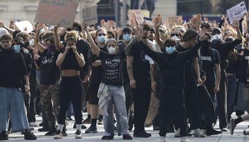 Francia suspende las clases hasta final de semana ante las protestas estudiantiles masivas