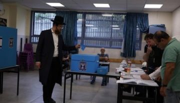 Netanyahu reivindica una «clara mayoría» con la que «formar un Gobierno fuerte, nacional y de derechas»