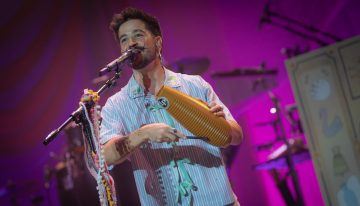 Camilo complace a sus fans en el Coliseo de Puerto Rico