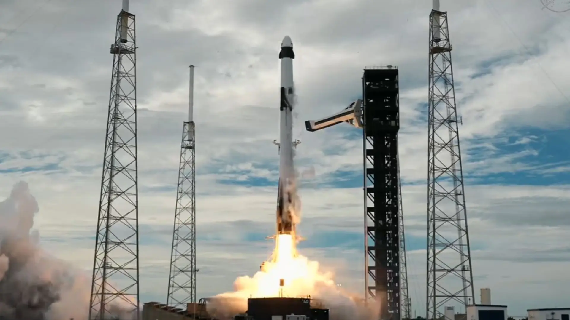 SpaceX acelera el viaje a la Estación Espacial: la Crew-13 despega con éxito y llegará en menos de ocho horas