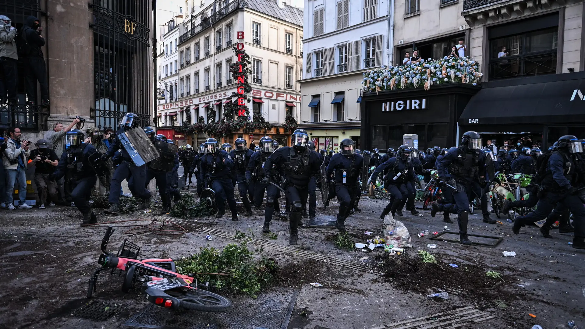 Francia autoriza las granadas aturdidoras en las manifestaciones de este sábado ante la situación de «extrema dificultad»