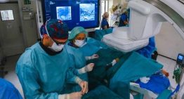 Vall d'Hebron trata la hipertensión portal en niños sin necesidad de operar: «Esta técnica es mucho menos invasiva»