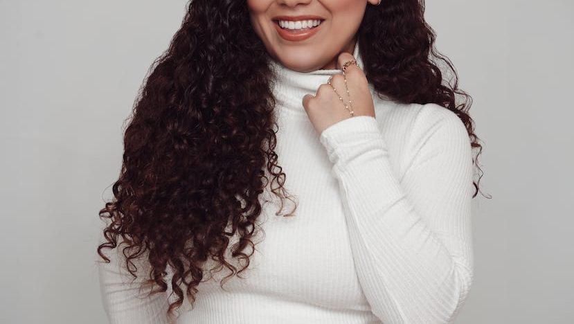 Yele y su padre Wisin unen sus voces en una canción marcada por la esperanza