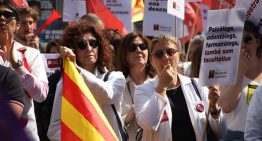 Metges de Catalunya mantiene la huelga indefinida a partir del 28 de octubre y se desmarca de la desconvocatoria en el resto de España