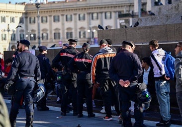 Estudiantes y trabajadores protestan en Italia bajo el blindaje policial para impedir disturbios