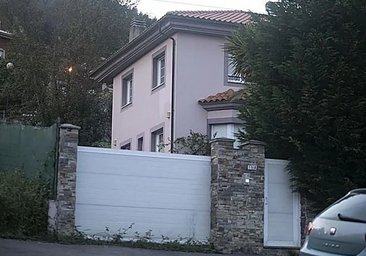 La 'casa de los horrores' de una pareja de California detenida por abusos a 21 hijos, la mayoría por gestación subrogada