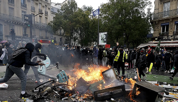 Resaca en Francia tras un sábado caótico de protestas: «Algo ha fallado»