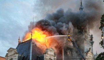 Saint-Exupéry de Créteil, el kilómetro 0 de las protestas en Francia: «Nos manifestamos porque nos falta de todo»