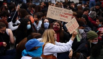 Francia se prepara para la posible vuelta de los chalecos amarillos