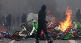 De 11 años y con «ganas de hacer ruido»: así es Yousef, el manifestante más joven de los disturbios de Milán