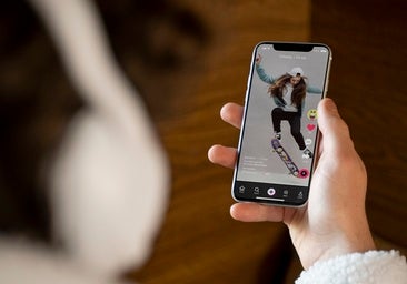 Google pone gratis la herramienta definitiva para saber al instante si una foto o un vídeo de internet está hecho con IA