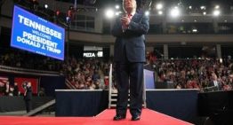 Entre acusaciones de corrupción, Trump fuerza la dimisión como embajadora en Grecia de la expareja de su hijo mayor