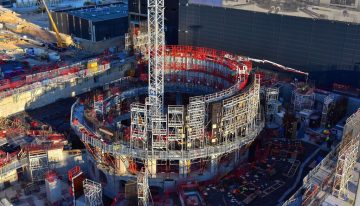 Tormenta en ITER: el reactor de fusión nuclear más grande del mundo es inviable con su diseño actual y se ha retrasado