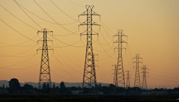 Portugal ha querido blindarse energéticamente de España: la factura de la luz ha sido la primera en pagar el precio