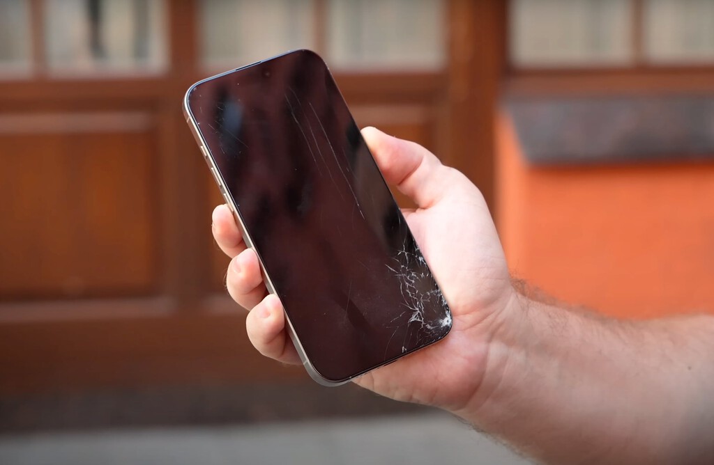 AppleCare+: ¿seguro imprescindible o gasto innecesario? Mi experiencia personal tras romper la pantalla de mi iPhone 16 Pro 