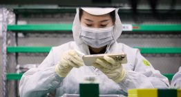 En las fábricas de Apple hay una temperatura exacta para que miles de productos no se vayan al traste. El culpable es el pegamento