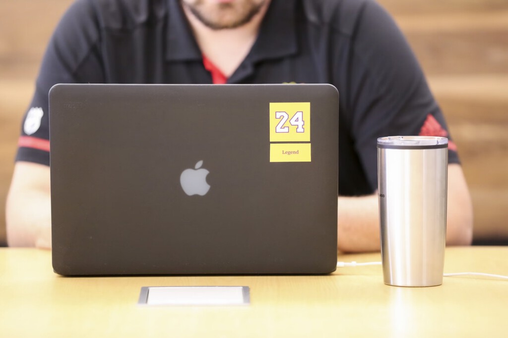 Verifactu: qué es, cómo facturar desde iPhone o Mac y usar el sistema que todos los autónomos están obligados a utilizar