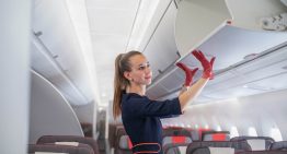 Los Airbus A350 de Iberia tienen un serio problema: los tripulantes de menos de 1,63 m necesitan ayuda con las maletas