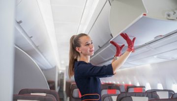 Los Airbus A350 de Iberia tienen un serio problema: los tripulantes de menos de 1,63 m necesitan ayuda con las maletas