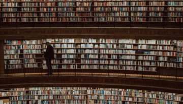 Varios periódicos publicaron sus 15 libros favoritos para este verano. 10 de ellos se los había inventado la IA