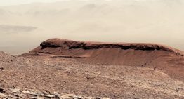 El rover Curiosity lleva 12 años escalando una montaña de Marte. Acaba de mandar un vídeo impresionante desde arriba