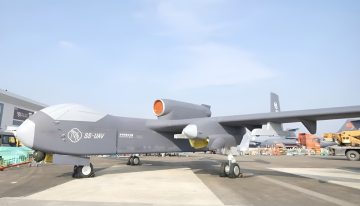Una de las armas más inquietantes de China ya tiene fecha de vuelo: un enorme dron nodriza con 100 drones kamikaze a bordo
