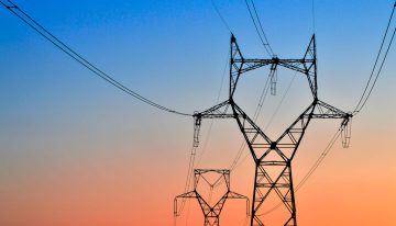 Salvar la red tras el apagón ha tenido un efecto secundario: luz más cara y comercializadoras al límite