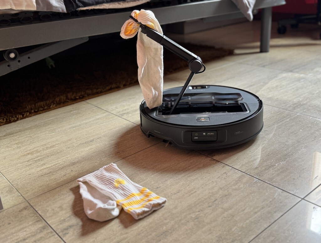 Roborock Saros Z70, análisis: lo de 'como vaya yo y lo encuentre' ya no lo dice mi madre, sino este robot aspirador