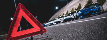 Españoles, los triángulos han muerto. La DGT obligará a cambiarlos por una luz V-16 este mismo año y no vale cualquiera 