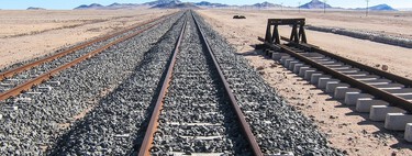 China está construyendo más de 600 kilómetros de vías de tren en medio de África. Su objetivo: el hierro
