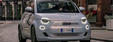 Si Tavares está fuera de Stellantis es por un problema gigante en Estados Unidos. Uno que ya obliga a regalar coches eléctricos 
