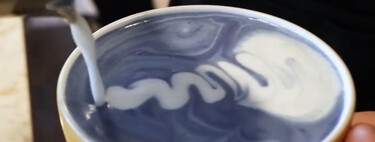 En nuestra obsesión por tener un café más "nutritivo", estamos echando un ingrediente que sabe a charco: espirulina