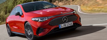 El Mercedes CLA quería superar al fin las incomodidades del coche eléctrico. Es incompatible con multitud de cargadores 