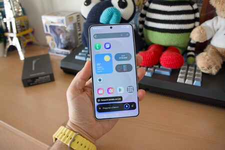 Galaxy S25 Edge Xataka Analisis En Mano Con Bixy