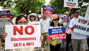 Chinos en Texas denuncian «racismo» por proyecto que les impediría comprar propiedades