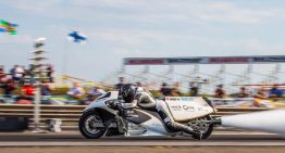 De 0 a 252 km/h en 6,0542 segundos. No es magia, es una moto que funciona con agua