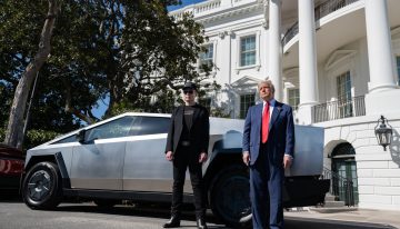 La bronca entre Musk y Trump ha hecho perder a Tesla 100.000 millones de dólares. Es el menor de sus problemas