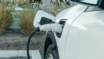 Países Bajos ha tenido una idea para evitar apagones como el de España: estabilizar la red con coches eléctricos