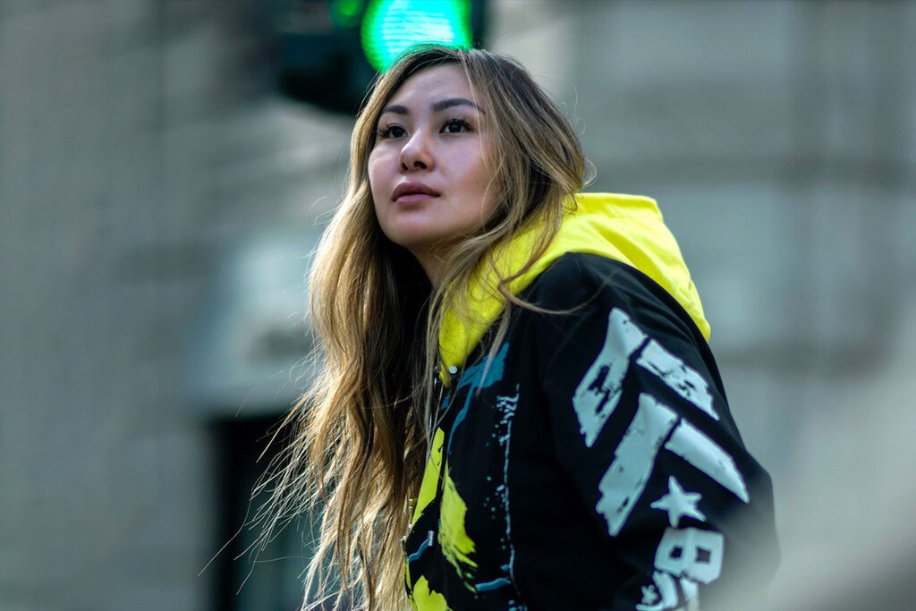 Lucy Guo ha desbancado a Taylor Swift como la millonaria más joven: conduce un Honda y compra en Shein para seguir siendo rica 