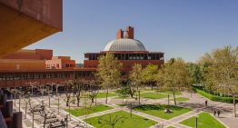 Las universidades españolas saben que no tienen futuro sin la IA: así la están integrando en clase y en el currículum