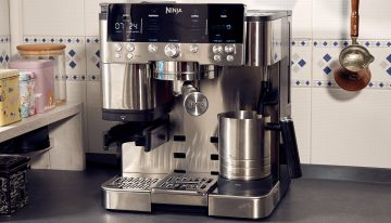 Llevo años huyendo de las cafeteras superautomáticas. Ahora he probado una superautomática-manual y no puedo dejar de usarla