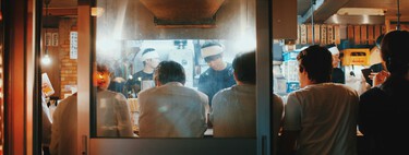 En Japón hay bares que decidieron vender las bofetadas de sus camareras. No contaron con un problema: las lesiones