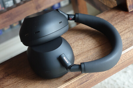 Sonyxm6 3