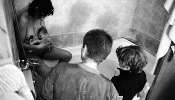 Entre 300 y 400 mujeres dan a luz en casa en Catalunya, el registro anual más alto de toda España
