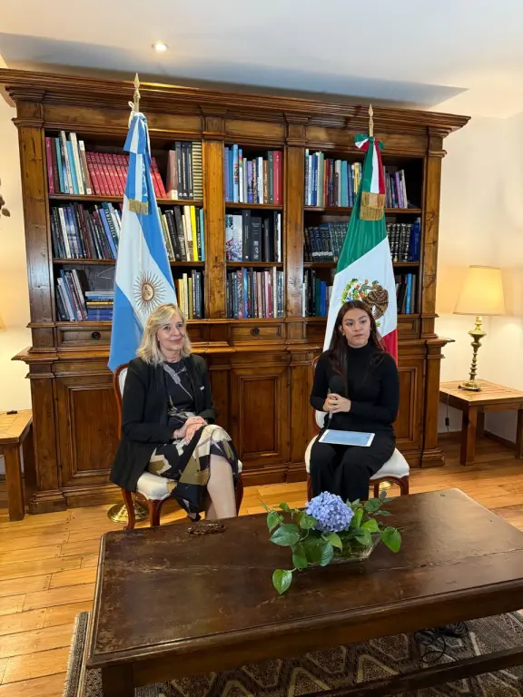 Celebran en México el Día de la Bandera Argentina con ceremonia y apoyo de Banco Azteca